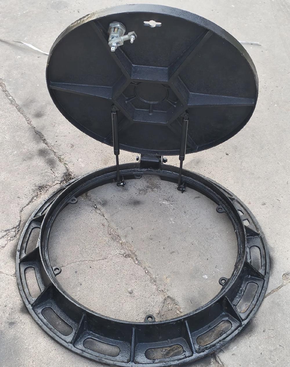 Hydraulic manhole covers Hydraulic manhole covers