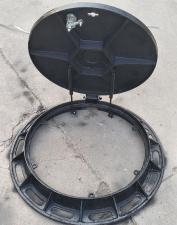 Hydraulic manhole covers